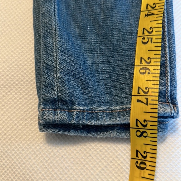 American Eagle Outfitters Woman’s Hi Rise Jegging Distressed Size 2 Regular - Picture 13 of 15